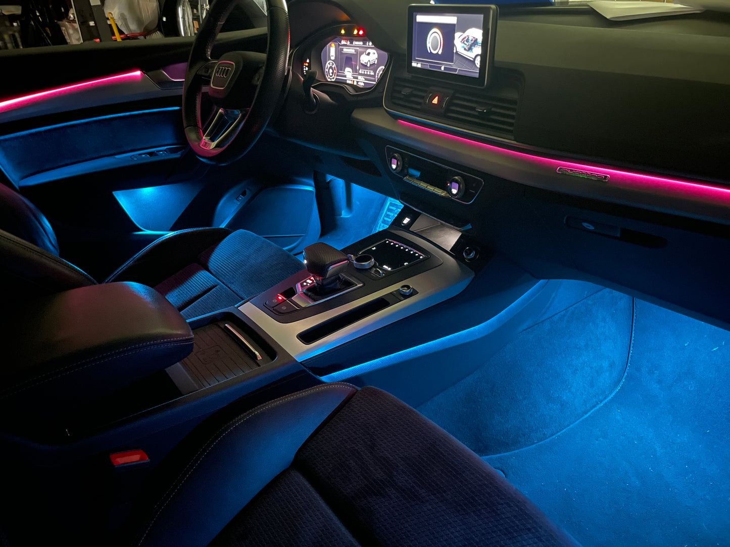 RGB LED Ambientebeleuchtung Nachrüstset für Audi Q5 FY 2018–2024 Dynamisches Innenraumbeleuchtung Komplettset mit App Steuerung