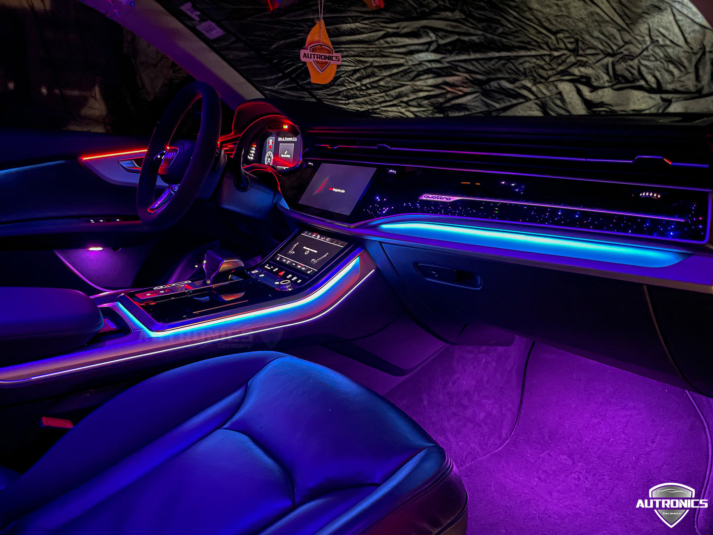RGB LED Ambientebeleuchtung Nachrüstset mit integrierten LED Zierleisten für Audi Q8 ab 2019 Dynamische Rainbow Innenraumbeleuchtung mit App Steuerung & OEM Style Komplettset