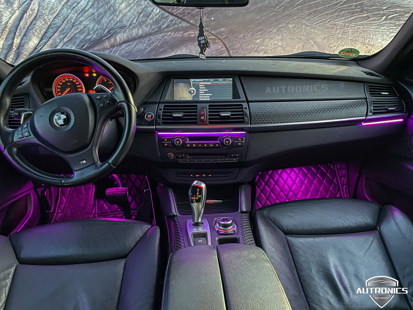RGB LED Ambientebeleuchtung Auto Komplettset 22-Teiliges Innenraum Licht Kit mit App Steuerung & Montagezubehör Universal