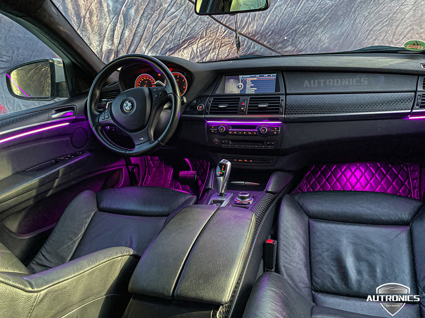 RGB LED Ambientebeleuchtung Auto Komplettset 18-Teiliges Innenraum Licht Kit mit App Steuerung & Montagezubehör Universal