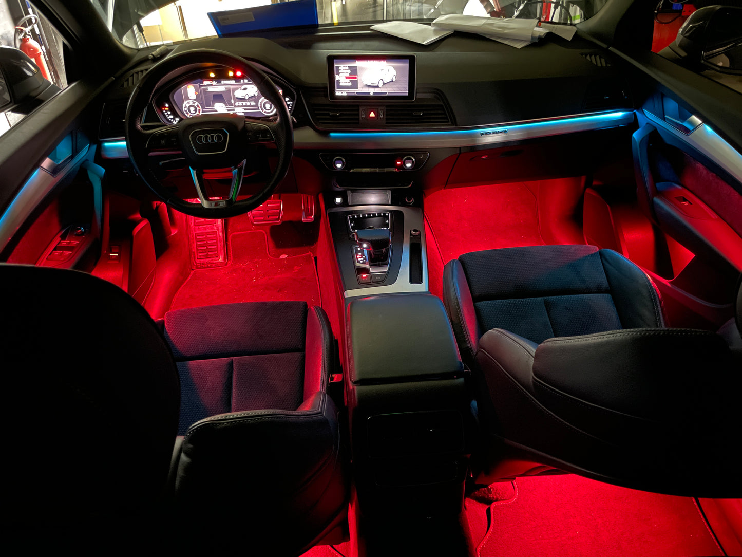 RGB LED Ambientebeleuchtung Nachrüstset für Audi Q5 FY 2018–2024 Dynamisches Innenraumbeleuchtung Komplettset mit App Steuerung