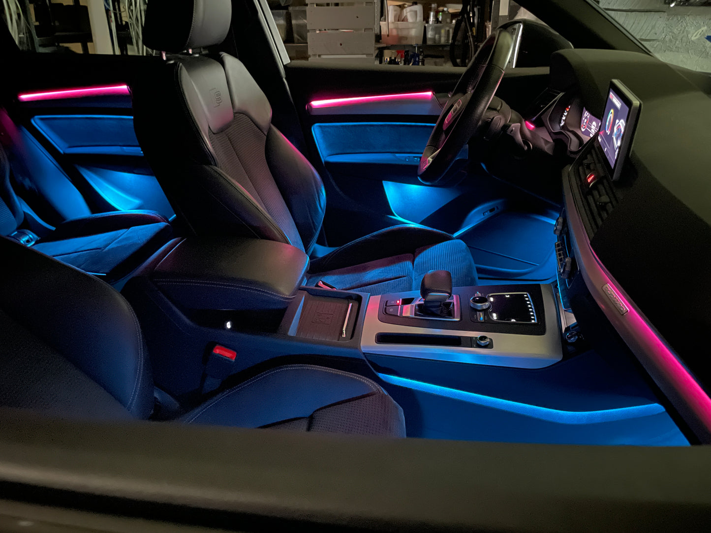 RGB LED Ambientebeleuchtung Nachrüstset für Audi Q5 FY 2018–2024 Dynamisches Innenraumbeleuchtung Komplettset mit App Steuerung