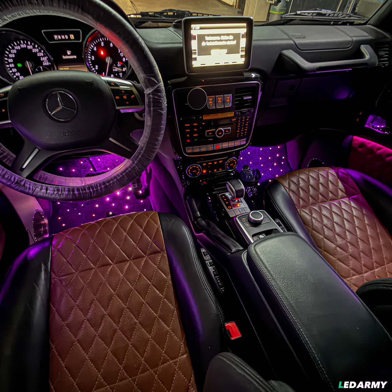 LED Auto Fußmatten RGB mit Sternenhimmel-Effekt Universelle LED Fußraumbeleuchtung für alle Fahrzeuge 64 Farben App- & Fernbedienung