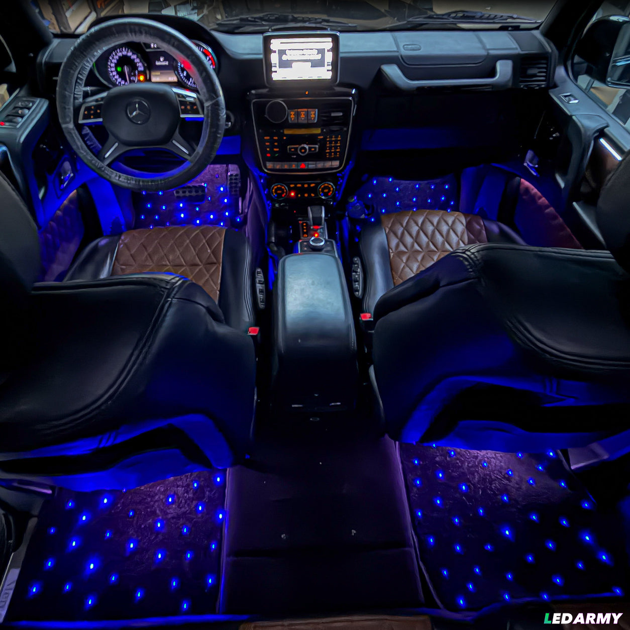 LED Auto Fußmatten RGB mit Sternenhimmel-Effekt Universelle LED Fußraumbeleuchtung für alle Fahrzeuge 64 Farben App- & Fernbedienung