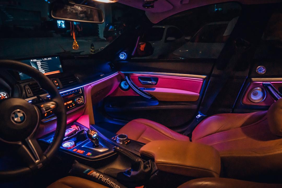 Ambientebeleuchtung Set für BMW 3er 2014–2019 Dynamische RGB LED Innenraumbeleuchtung App Steuerung